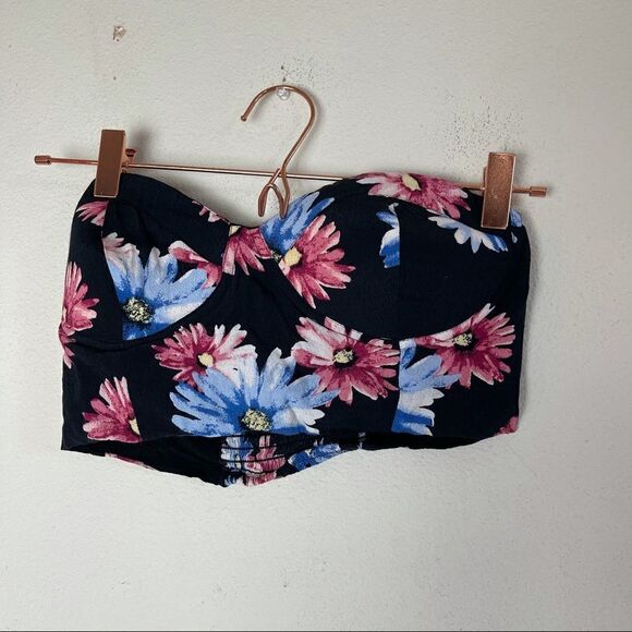 EUC Forever 21 Hawaiian Floral 2 Piece Set - Picture 2 of 10